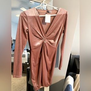 Long sleeve velvet dress